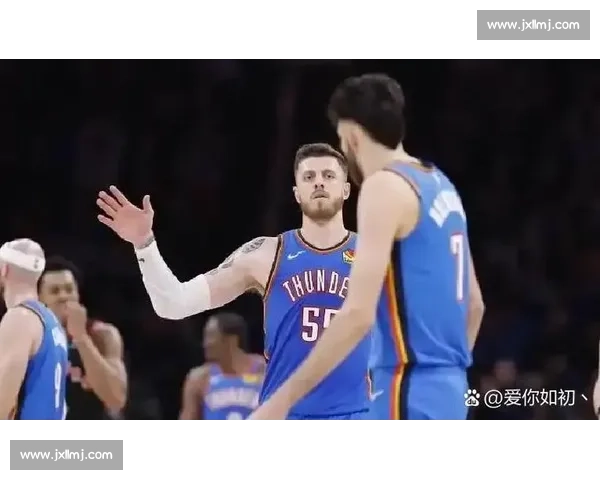 火箭雷霆赛季关键对决解析:胜负背后的战术博弈与球员表现亮点 火箭雷霆赛季关键对决解析:胜负背后的战术博弈与球员表现亮点
